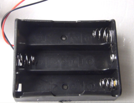 Батарейный отсек (бокс для аккумуляторов) 3x18650