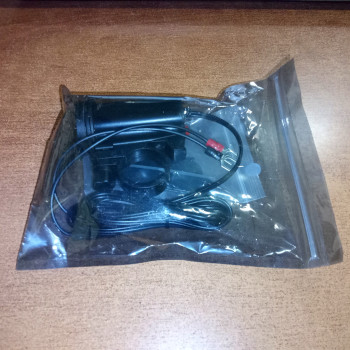 USB зарядное на 2 порта с вольтметром на руль для мотоцикла